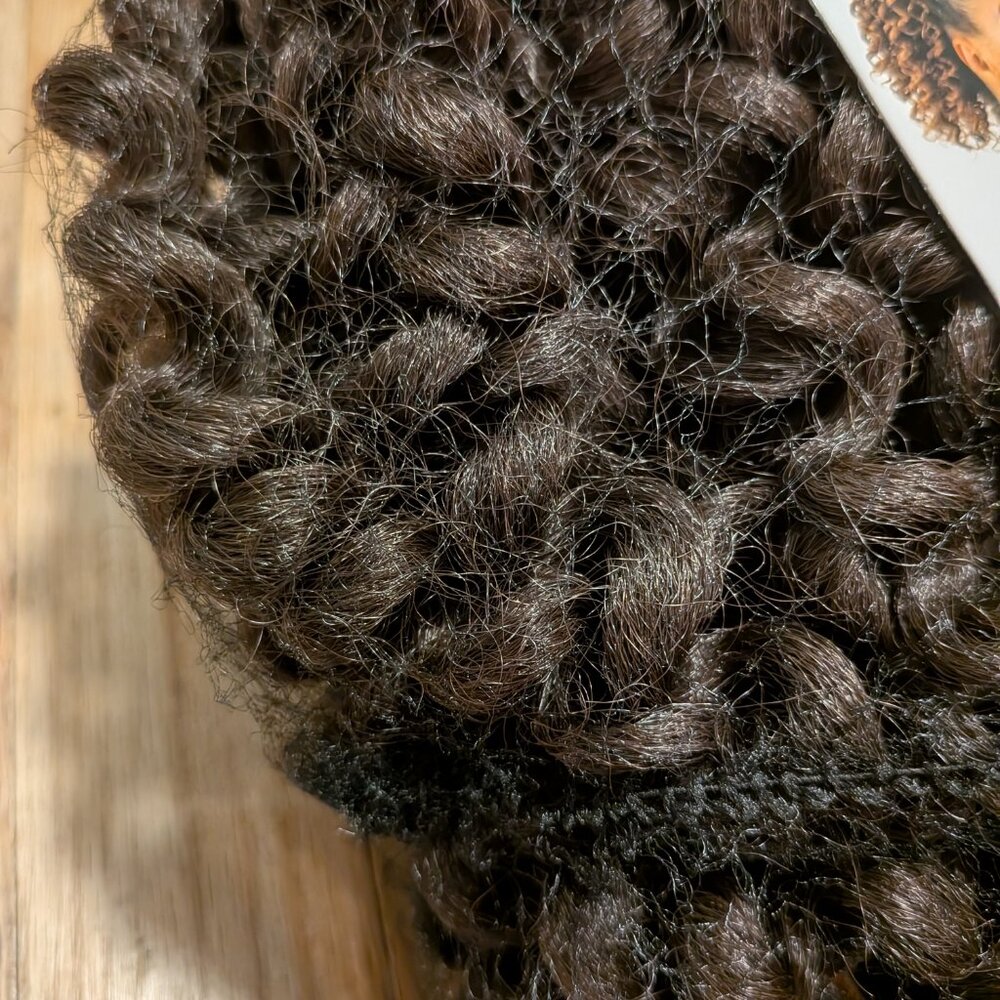 Model Model Miss Divine Drawstring Ponytail, Color 2 - Picture 5 of 5